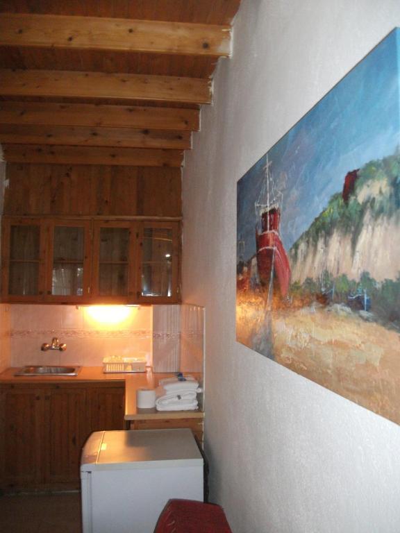 Number One Apart Hotel Karaburun  Room photo